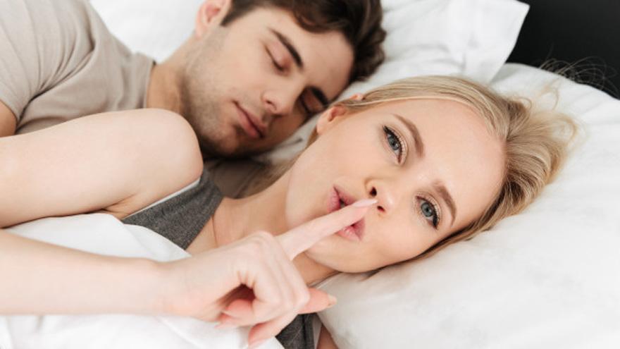 What Are the Benefits of a Mattress Topper?