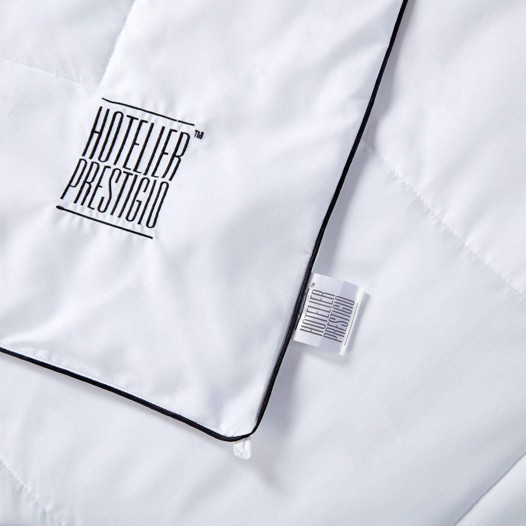 Hotelier Prestigio™ Premium MicroFiber Quilt - Upgraded
