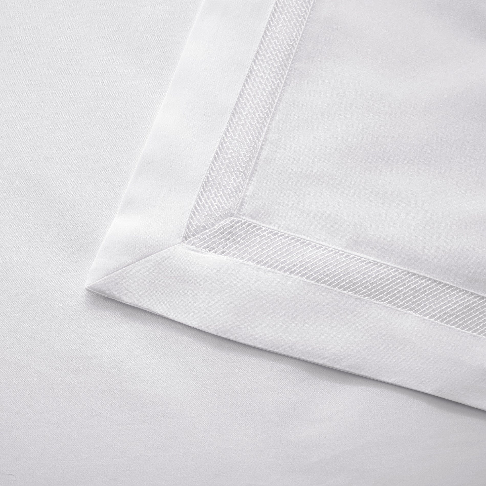 Hotelier Prestigio™ White Lilac with Lace Trim Bundle Bed Set - Affairs Living Pte. Ltd.