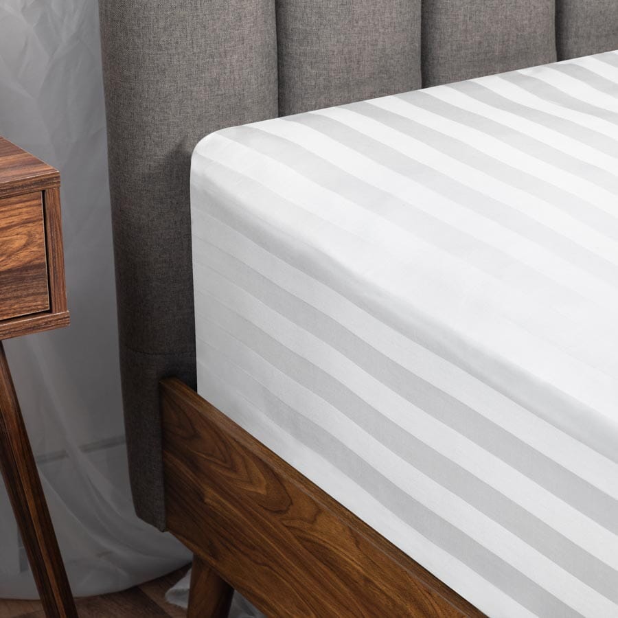 Hotelier Prestigio™ White Sateen Stripe Bundle Bed Set Fitted Sheet Hotelier Prestigio™ 