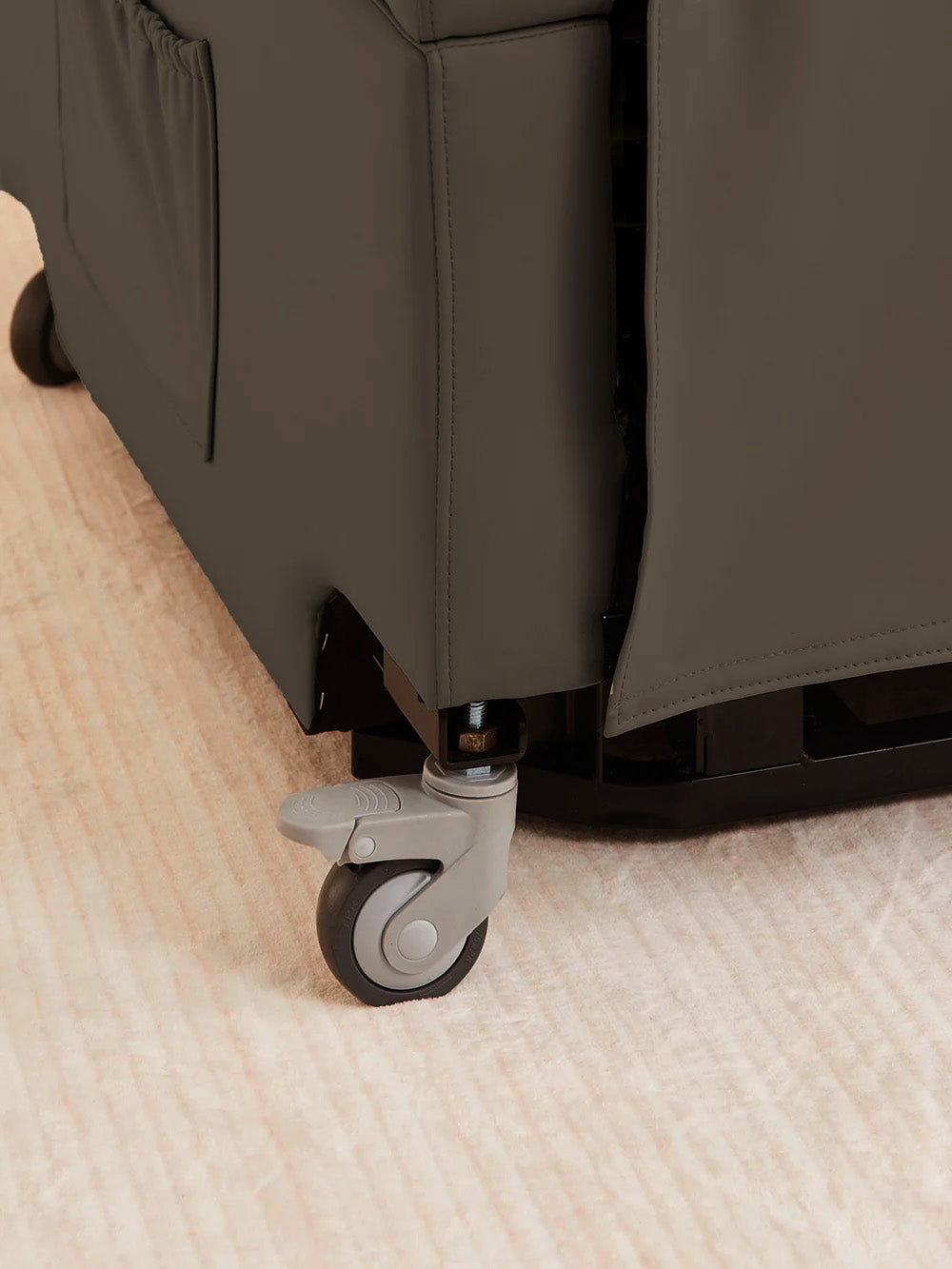 ALYA® Elderly Lift Up Armchair