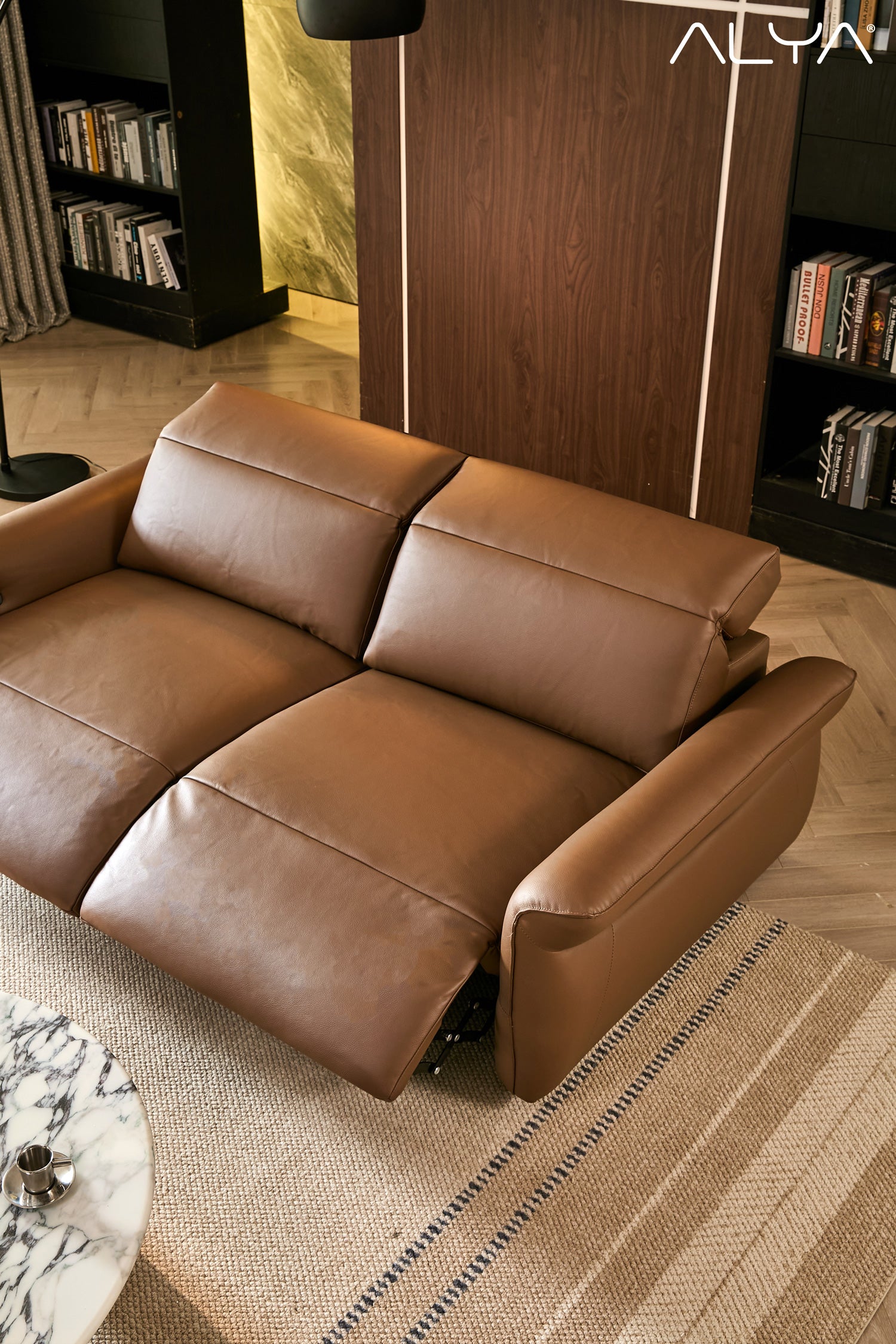 ALYA® SMART Vanguard Sofa