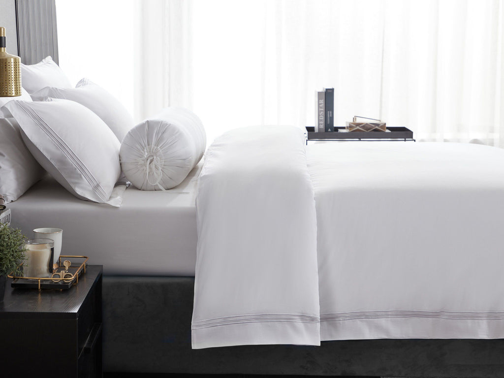 Hotelier Prestigio™ Lucent White With Line Border Quilt Cover - Affairs Living Pte. Ltd.