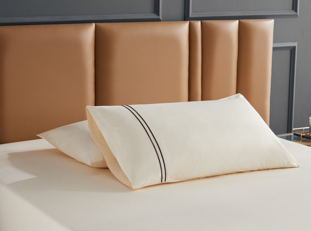 Hotelier Prestigio™ Freya With Umber Lines Fitted Sheet Set - Affairs Living Pte. Ltd.